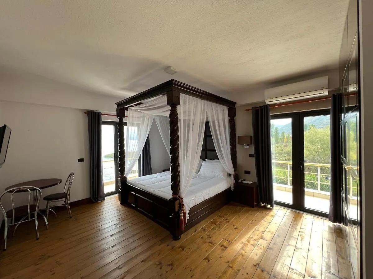 Hotel Victoria Memlishte Albanie