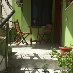  Frühstückspension Friends House Albanien